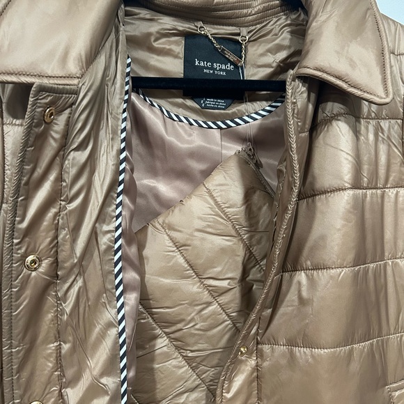 Kate Spade Camel Quilted Puffer Jacket NWT Large Lightweight Snap Front Coat - Picture 5 of 9